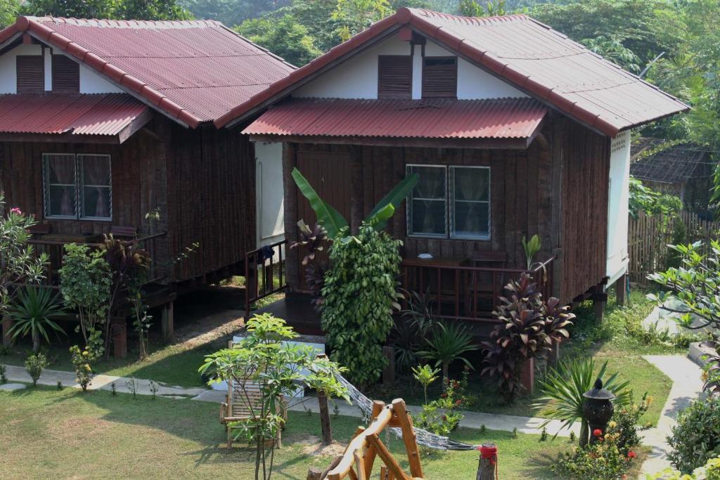 Thai Garden Inn Kanchanaburi Exterior photo